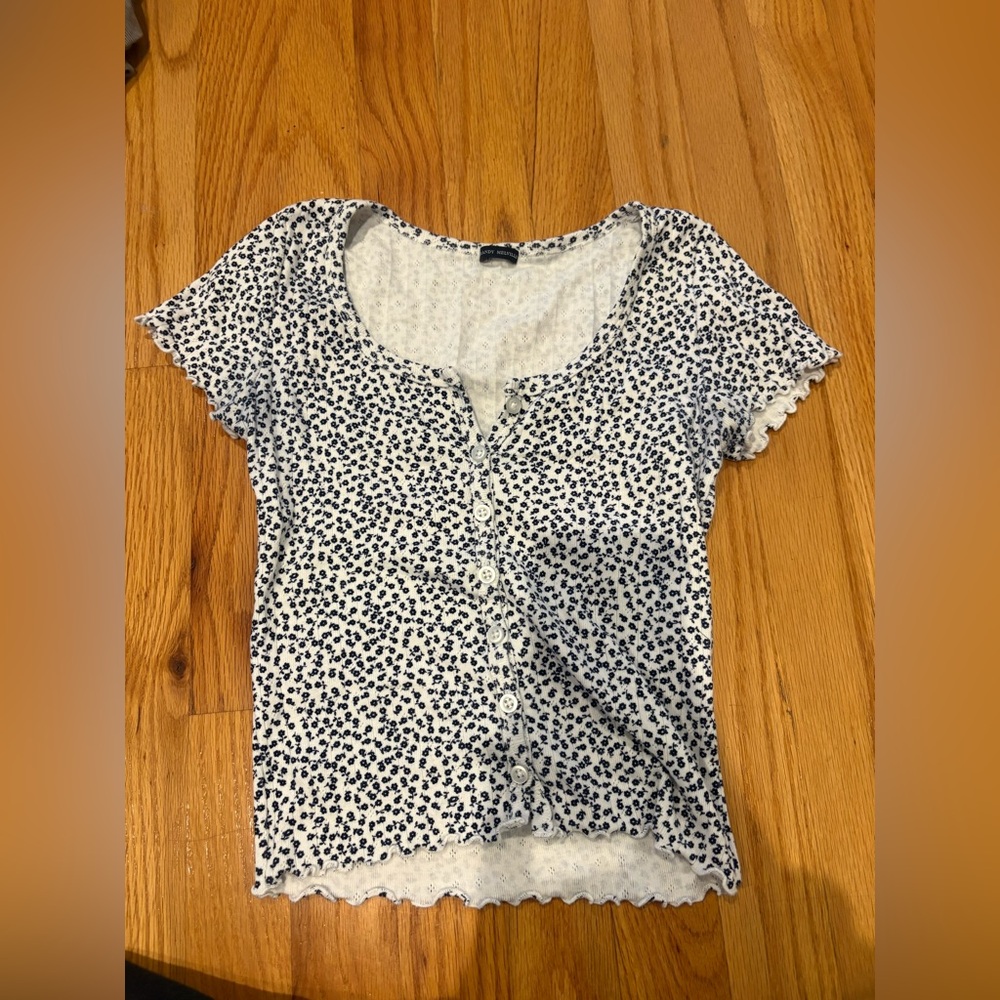 Women's Black and White Floral Top